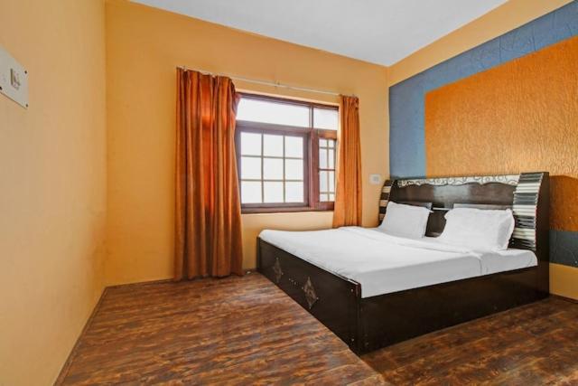 Hotel Grand City Heart Сринагар Экстерьер фото